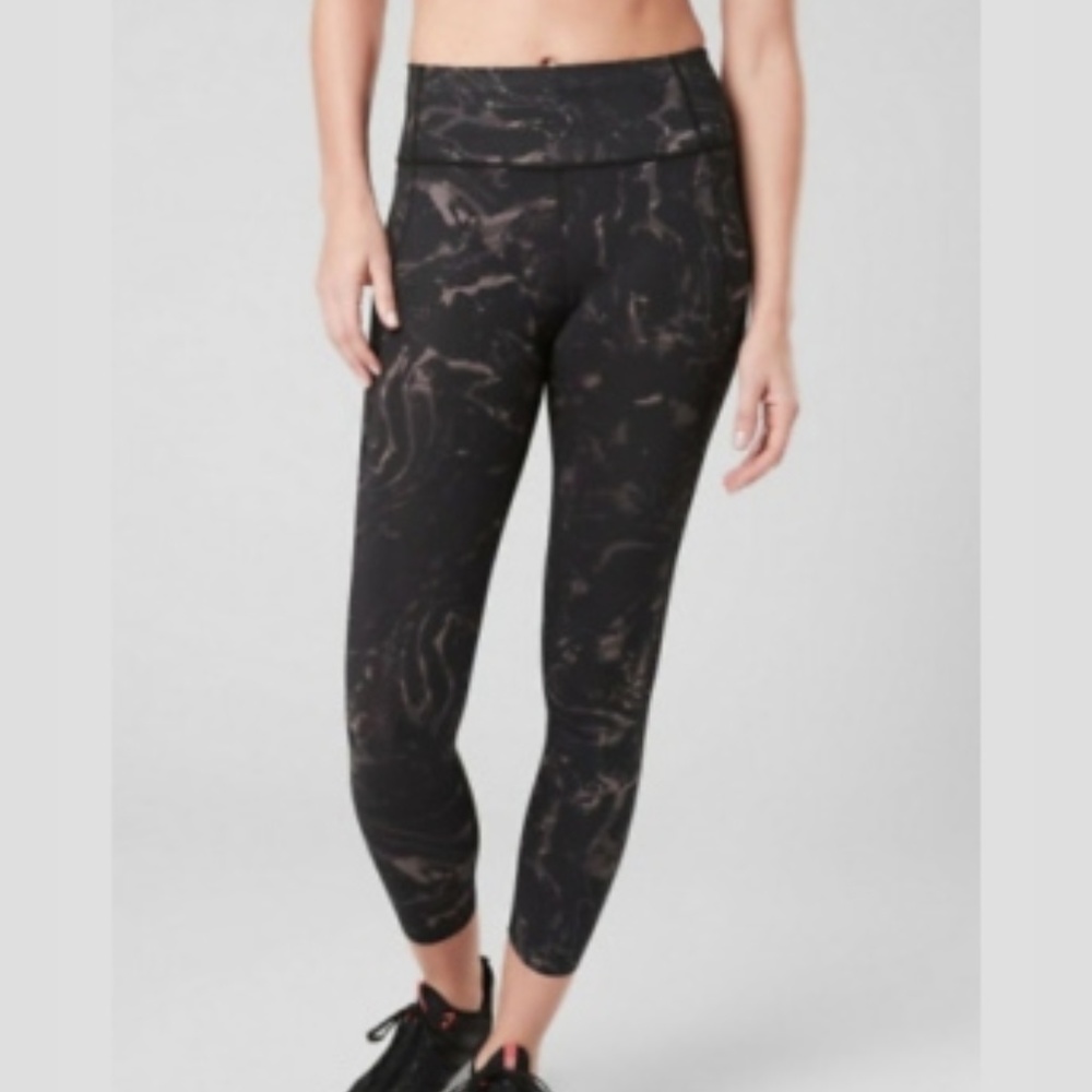 Athleta Black Marble Print High-Rise Capri Leggings